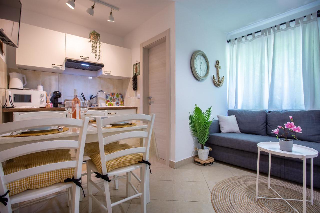 Apartment Magnolia Šilo Eksteriør billede